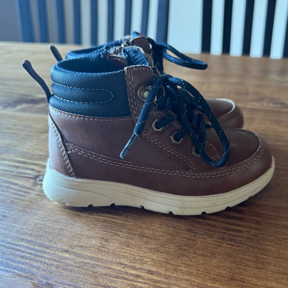 Toddler size 8 boots